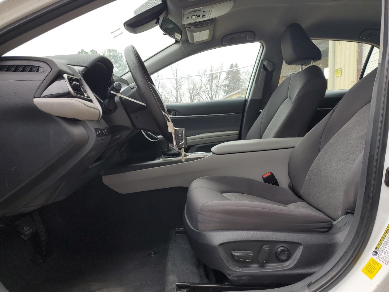2023 TOYOTA CAMRY LE - Фото 7