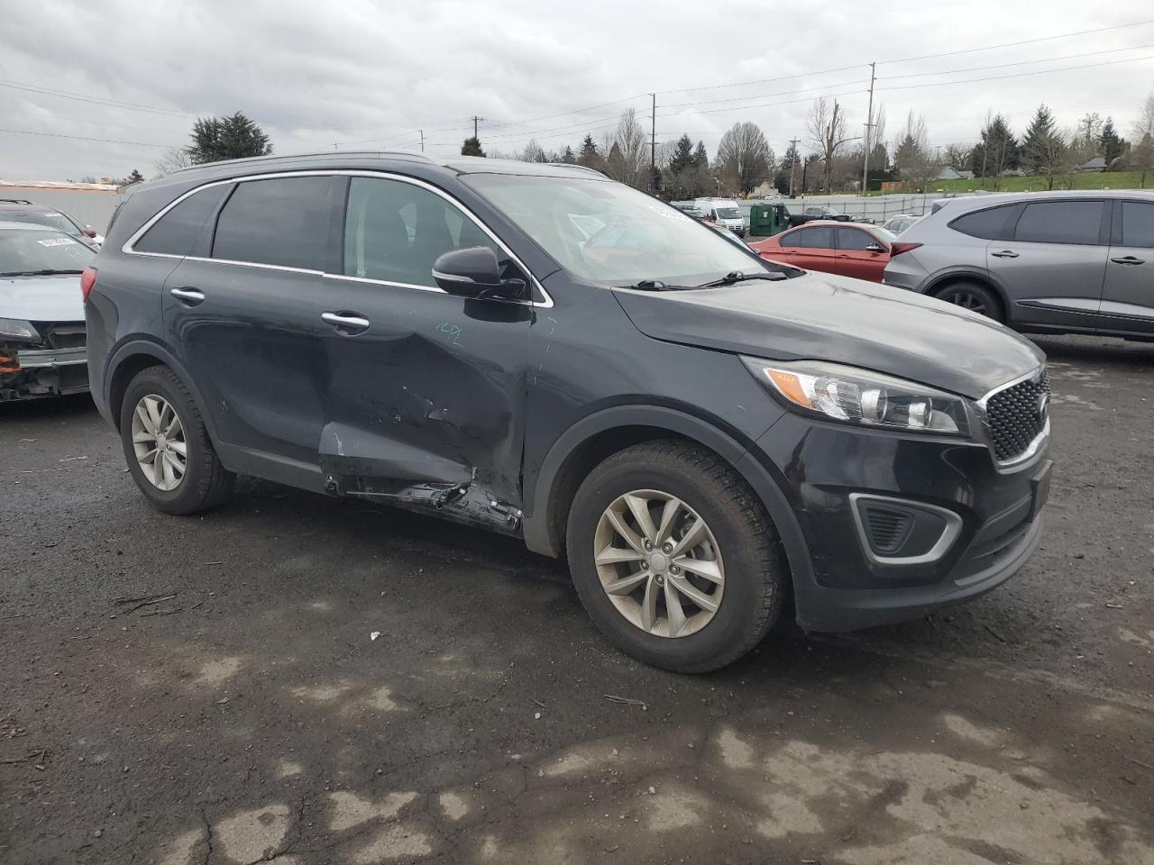 2016 KIA SORENTO LX - Image 4