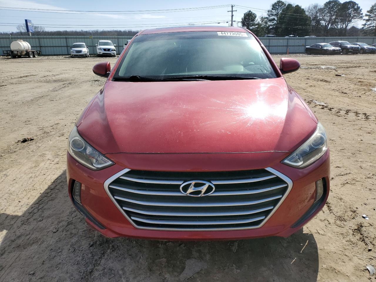 2017 HYUNDAI ELANTRA SE - Фото 5