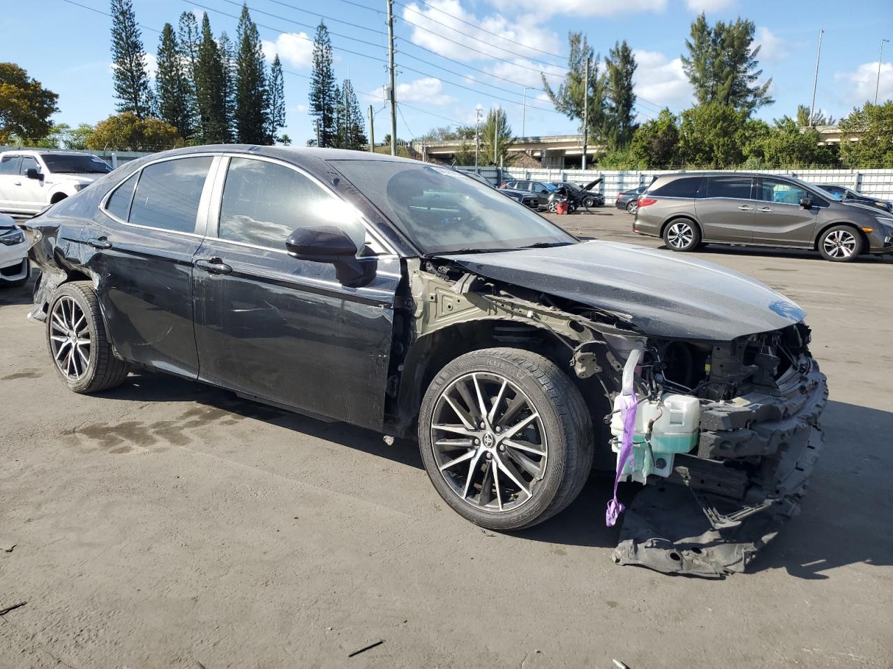 2021 TOYOTA CAMRY SE - Image 4
