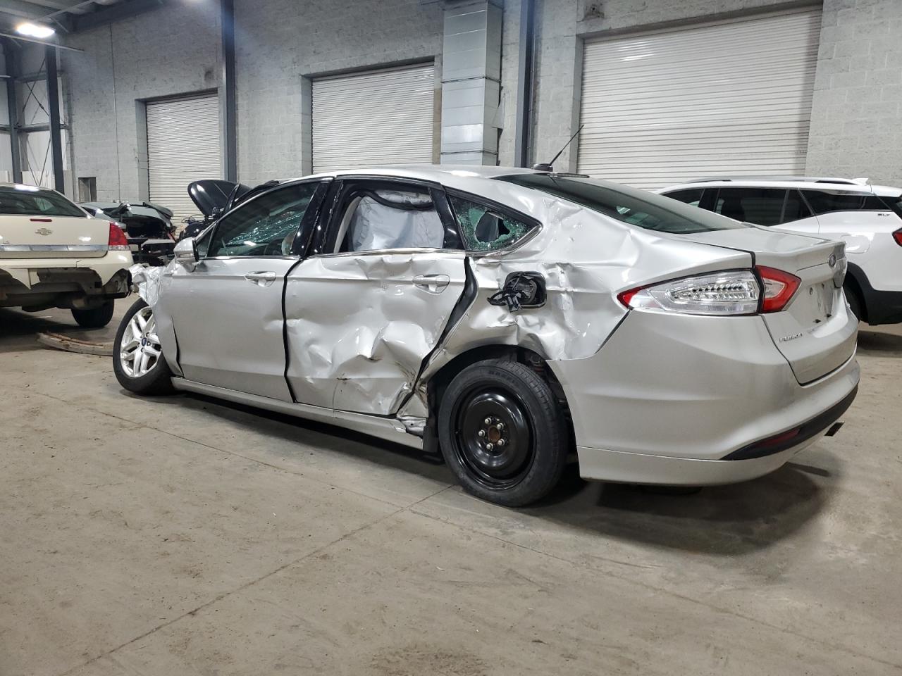 2013 FORD FUSION SE - Фото 2