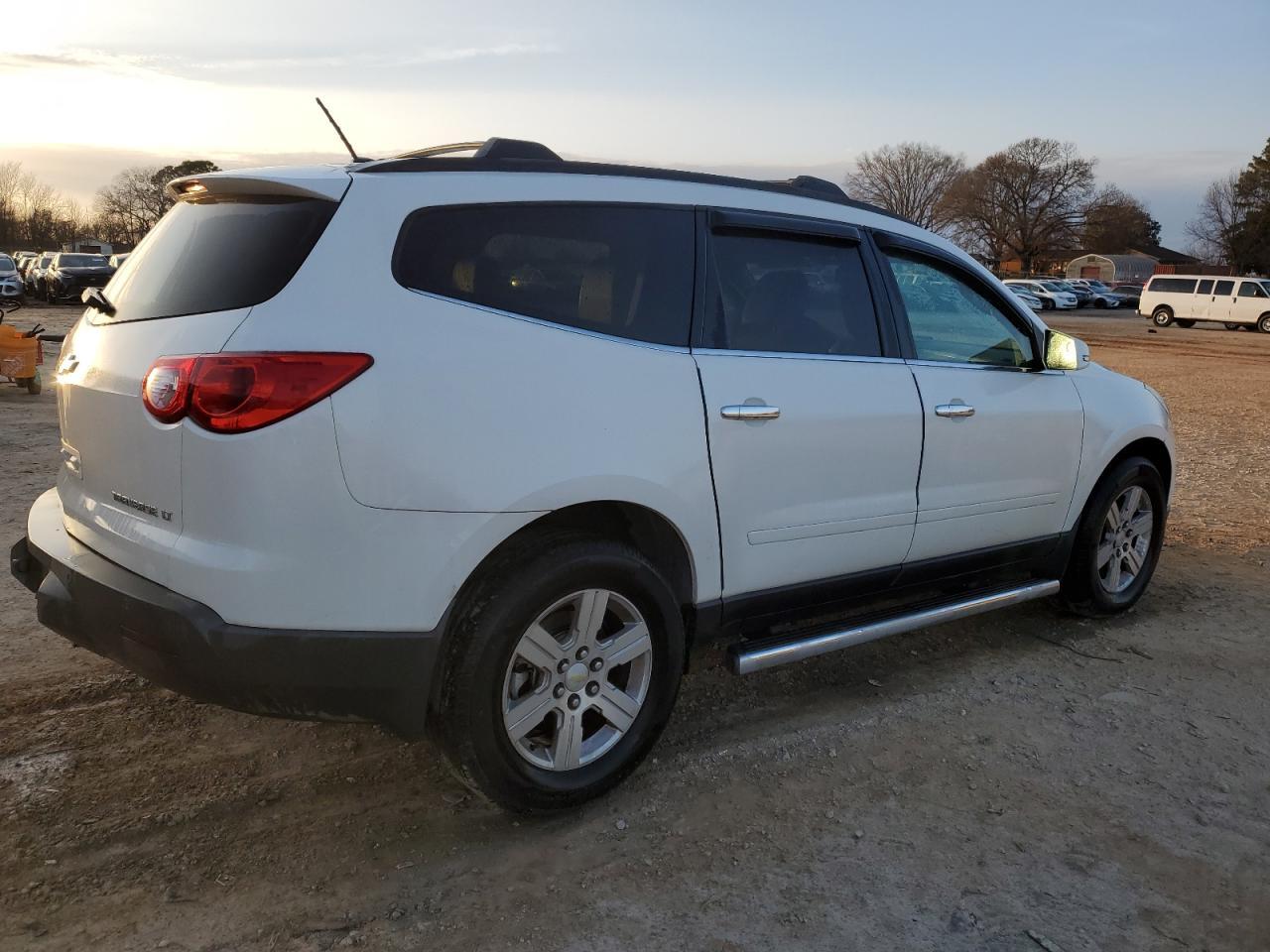 2012 CHEVROLET TRAVERSE L - Фото 3