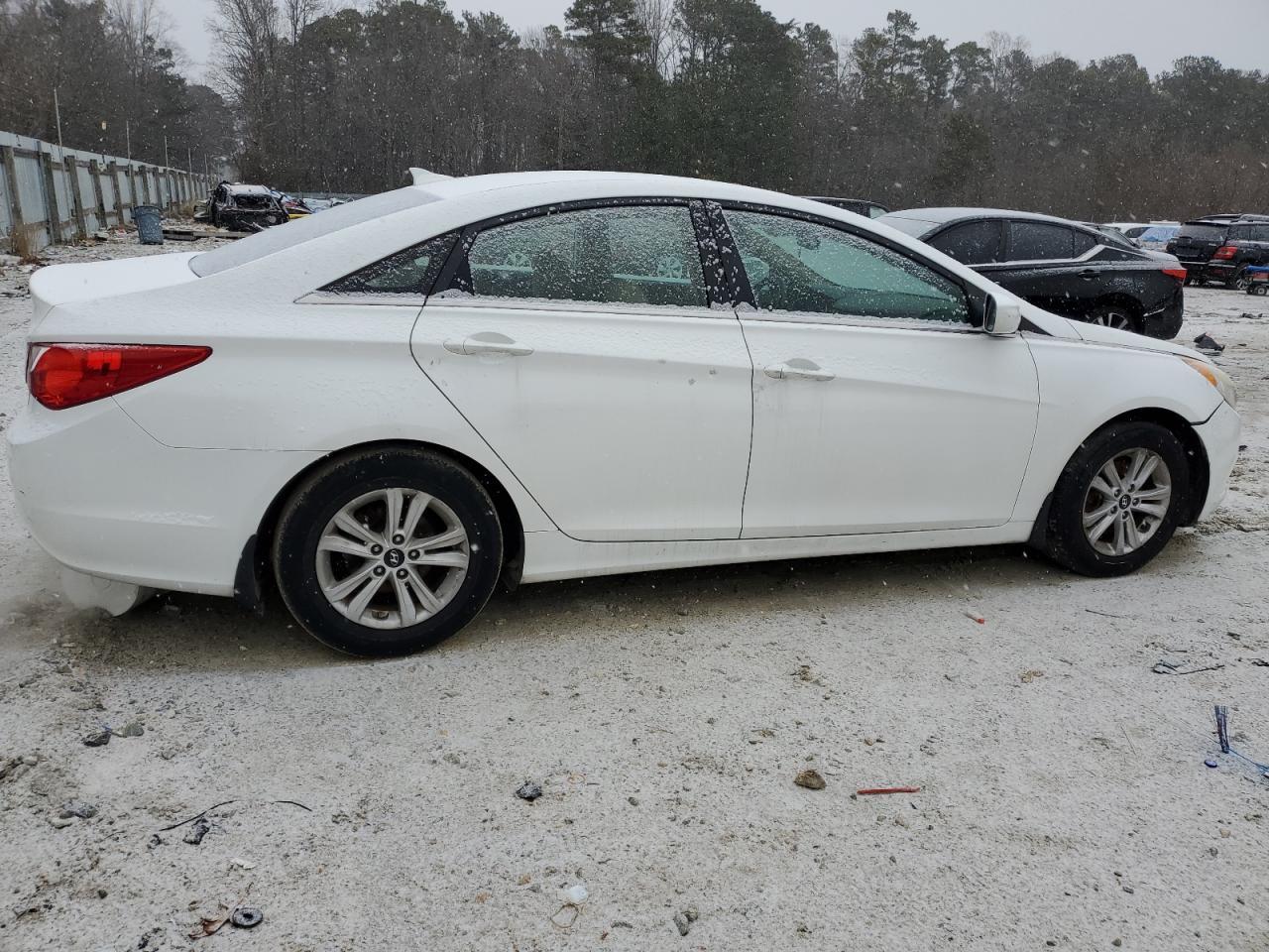 2013 HYUNDAI SONATA GLS - Фото 3