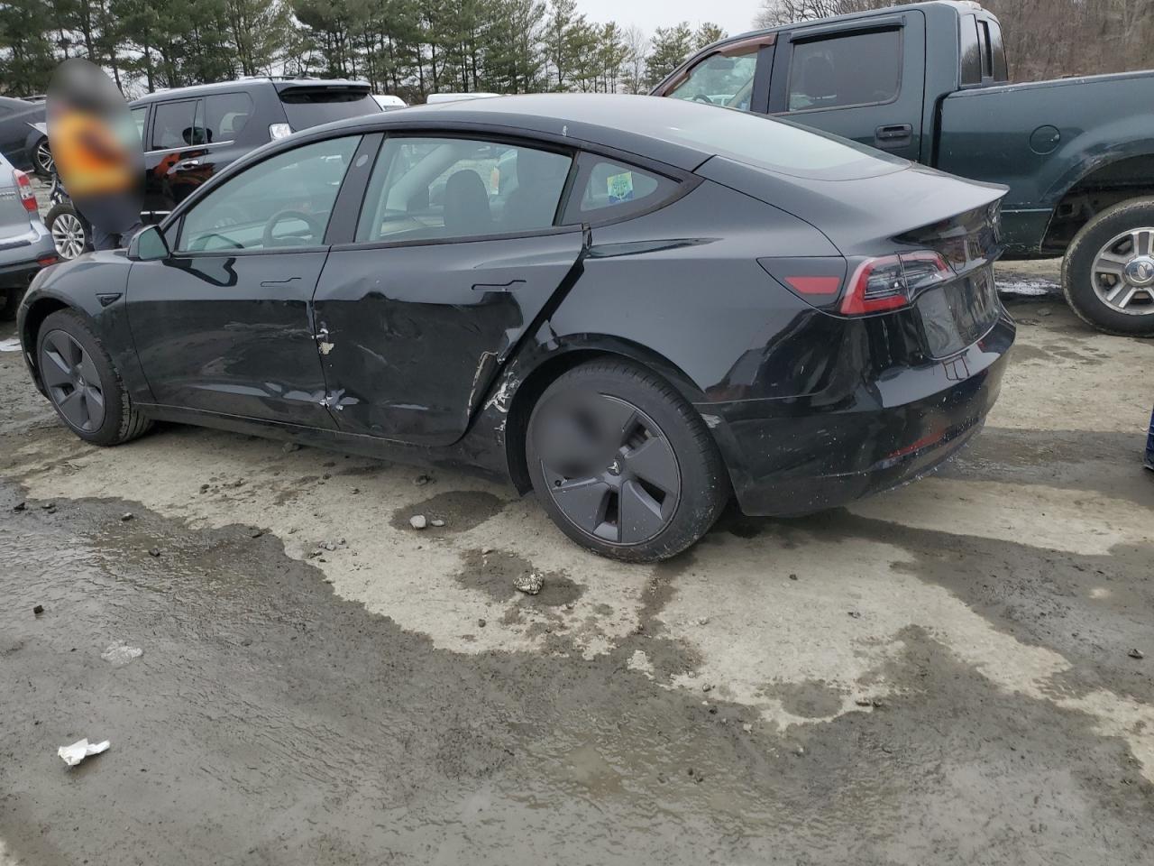 2023 TESLA MODEL 3 - Image 2