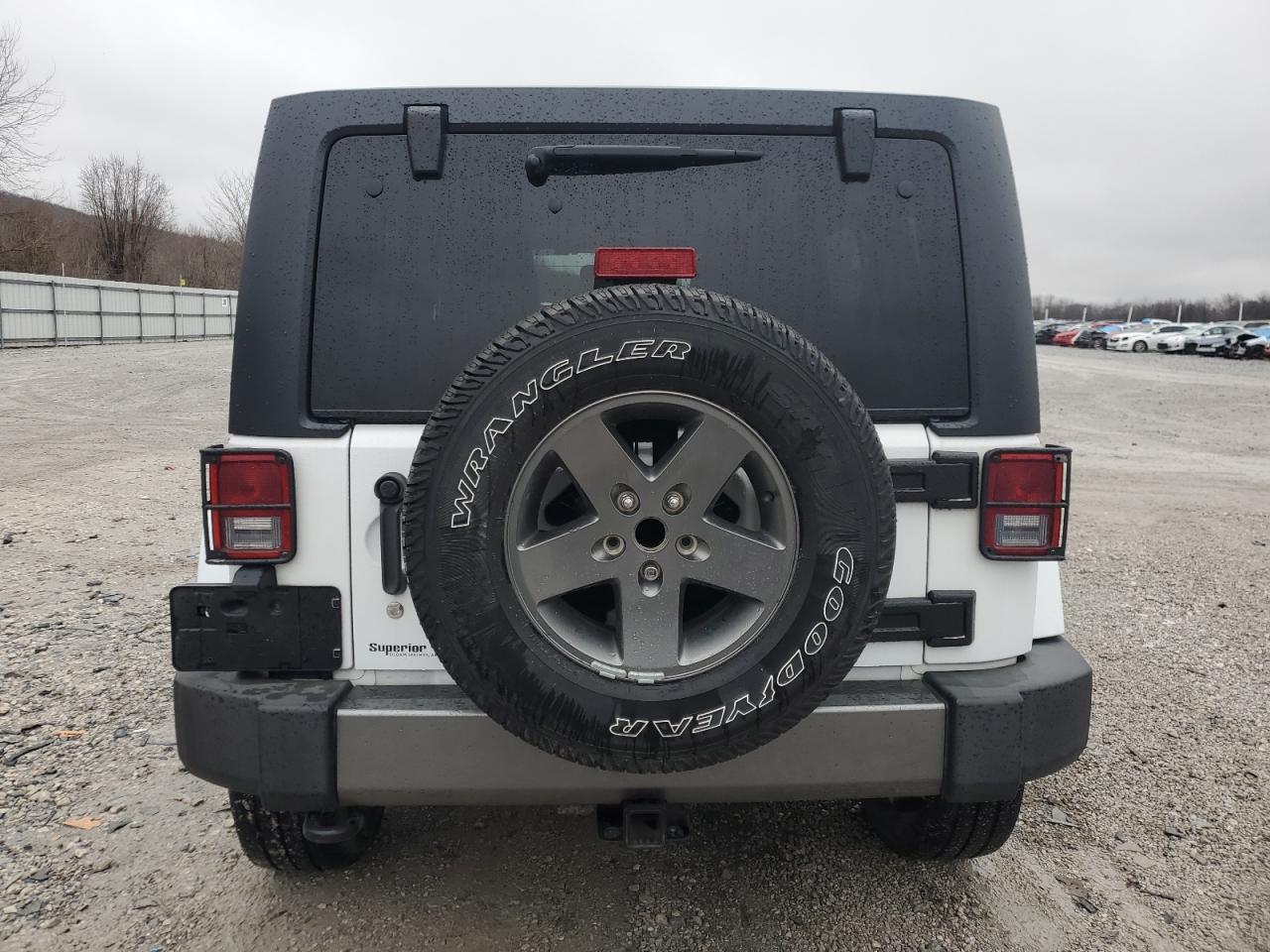 2012 JEEP WRANGLER U - Image 6