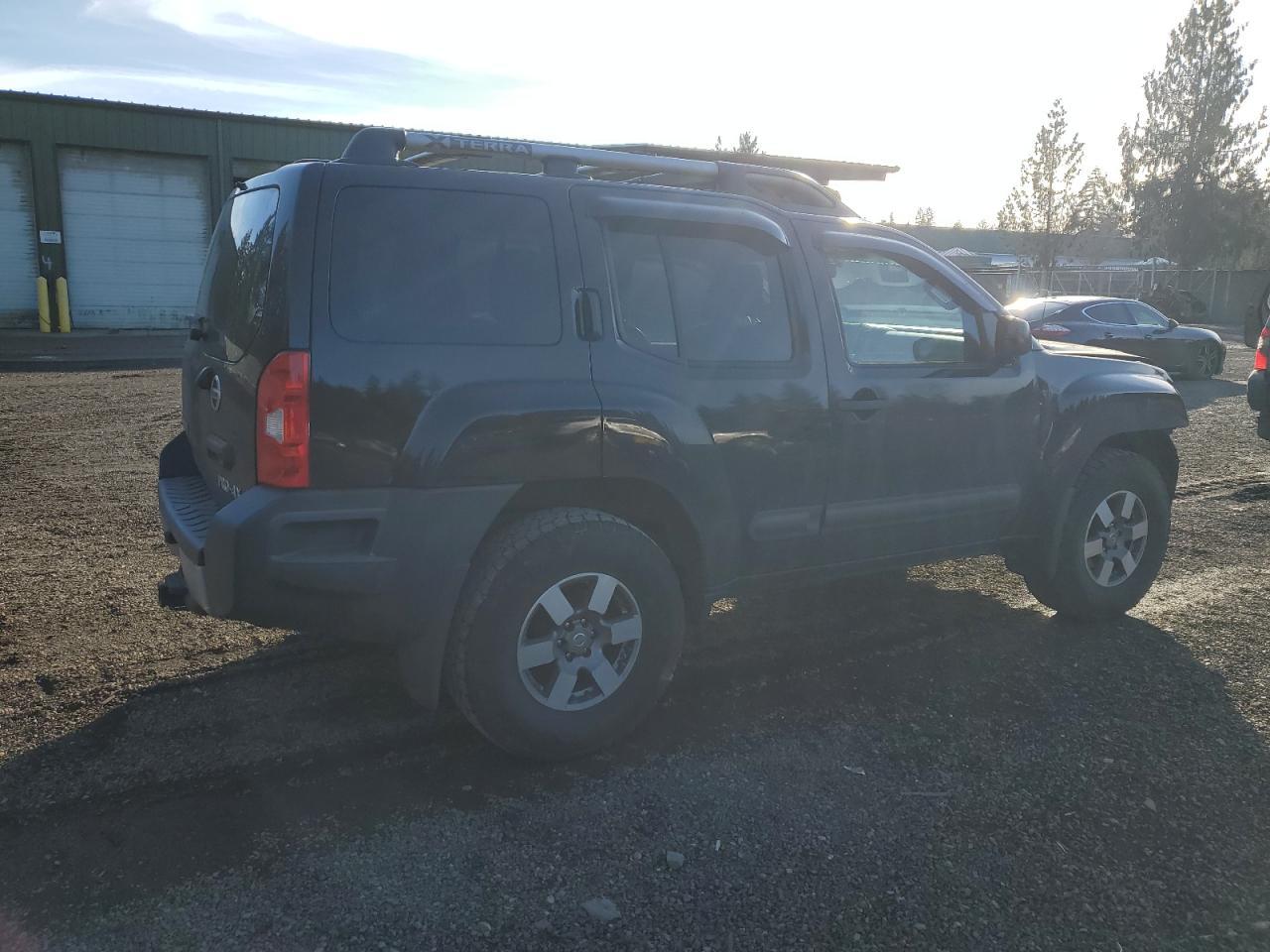2013 NISSAN XTERRA X - Фото 3