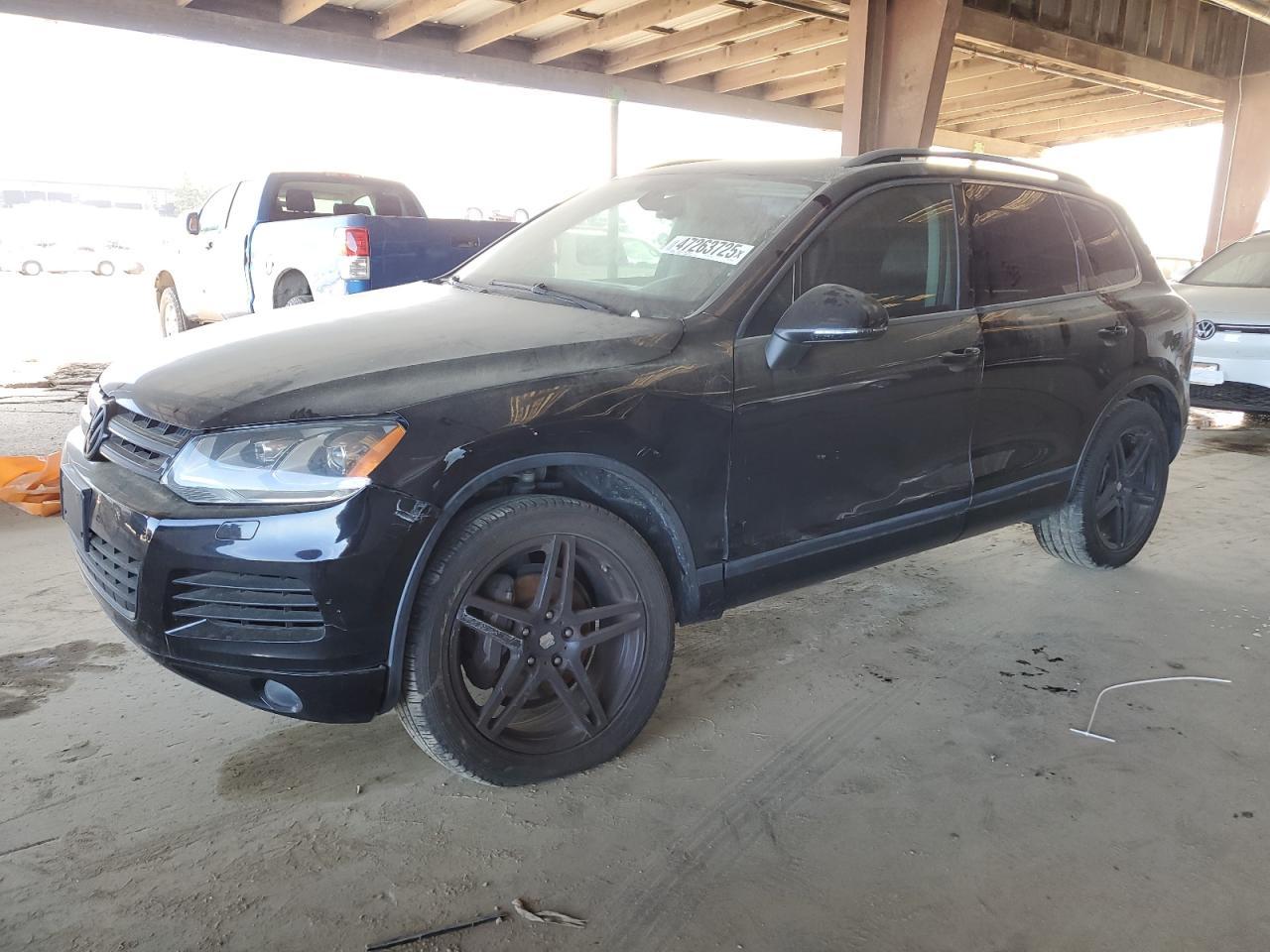 2011 VOLKSWAGEN TOUAREG V6