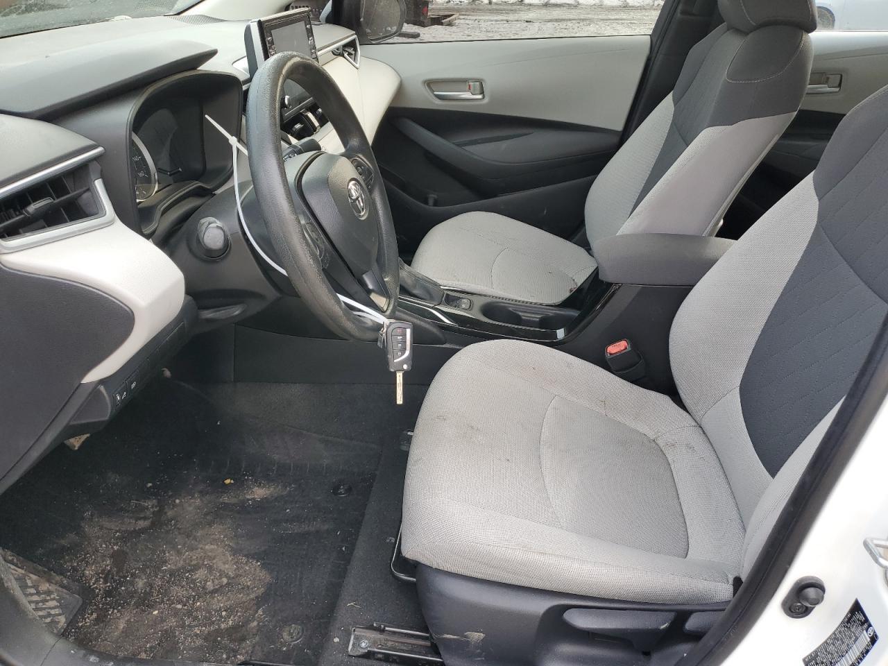 2021 TOYOTA COROLLA LE - Фото 7
