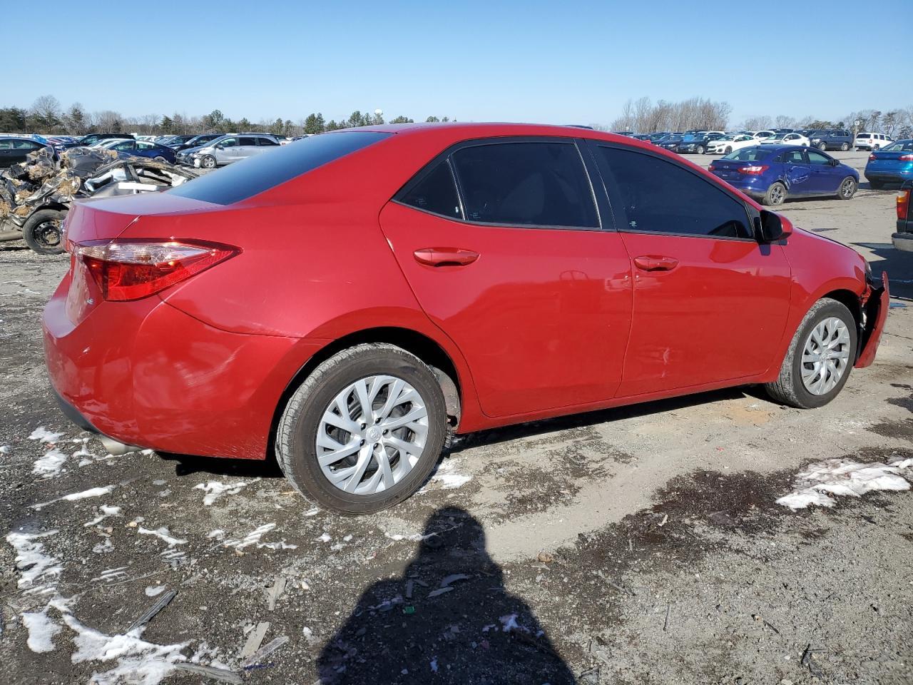 2018 TOYOTA COROLLA L - Фото 3