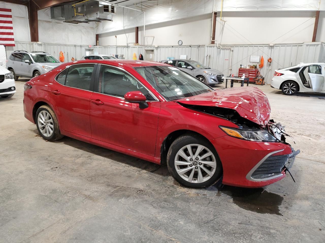 2023 TOYOTA CAMRY LE - Фото 4