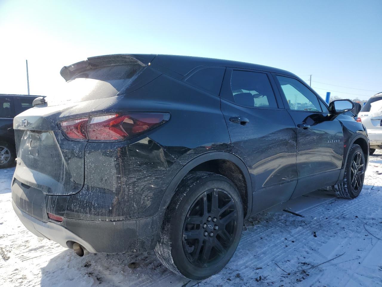 2022 CHEVROLET BLAZER 2LT - Image 3
