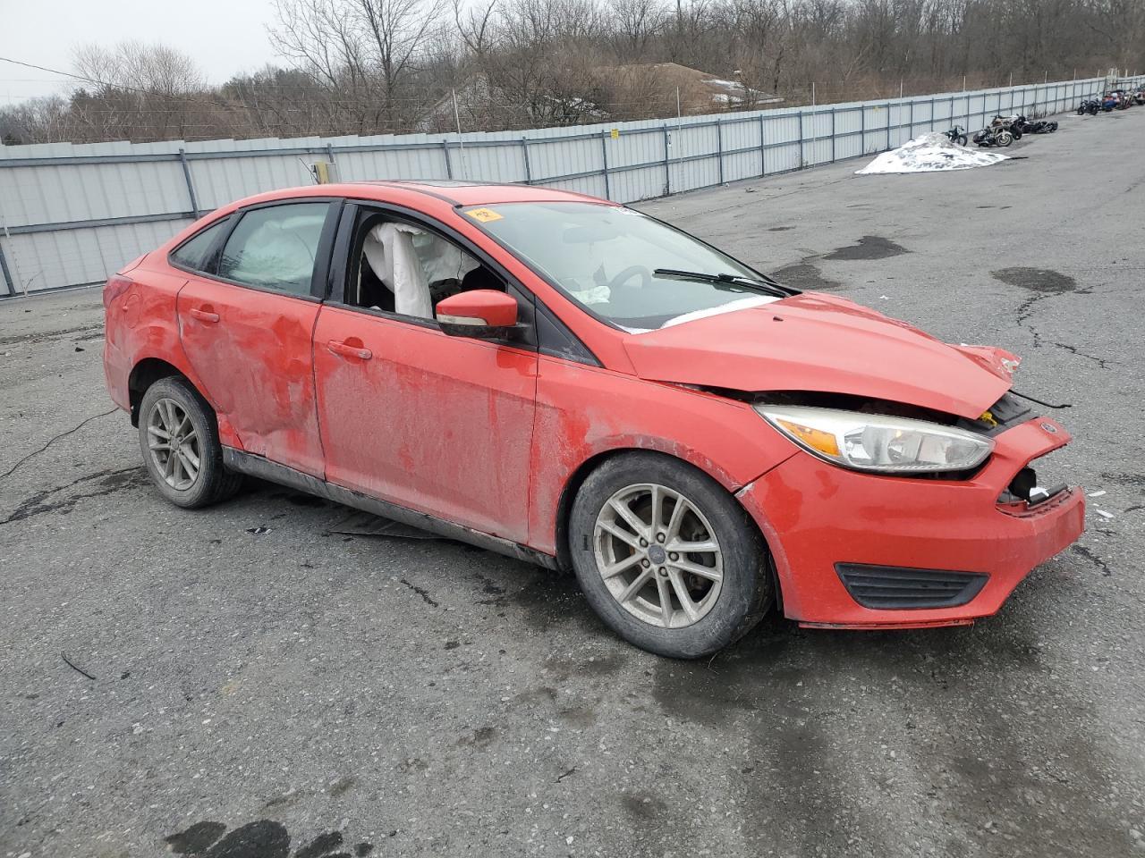 2016 FORD FOCUS SE - Image 4
