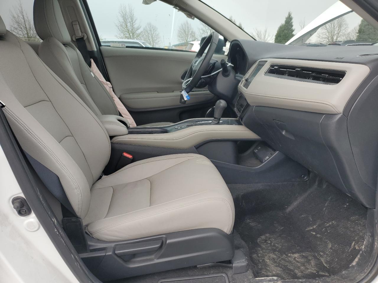 2022 HONDA HR-V EXL - Image 7