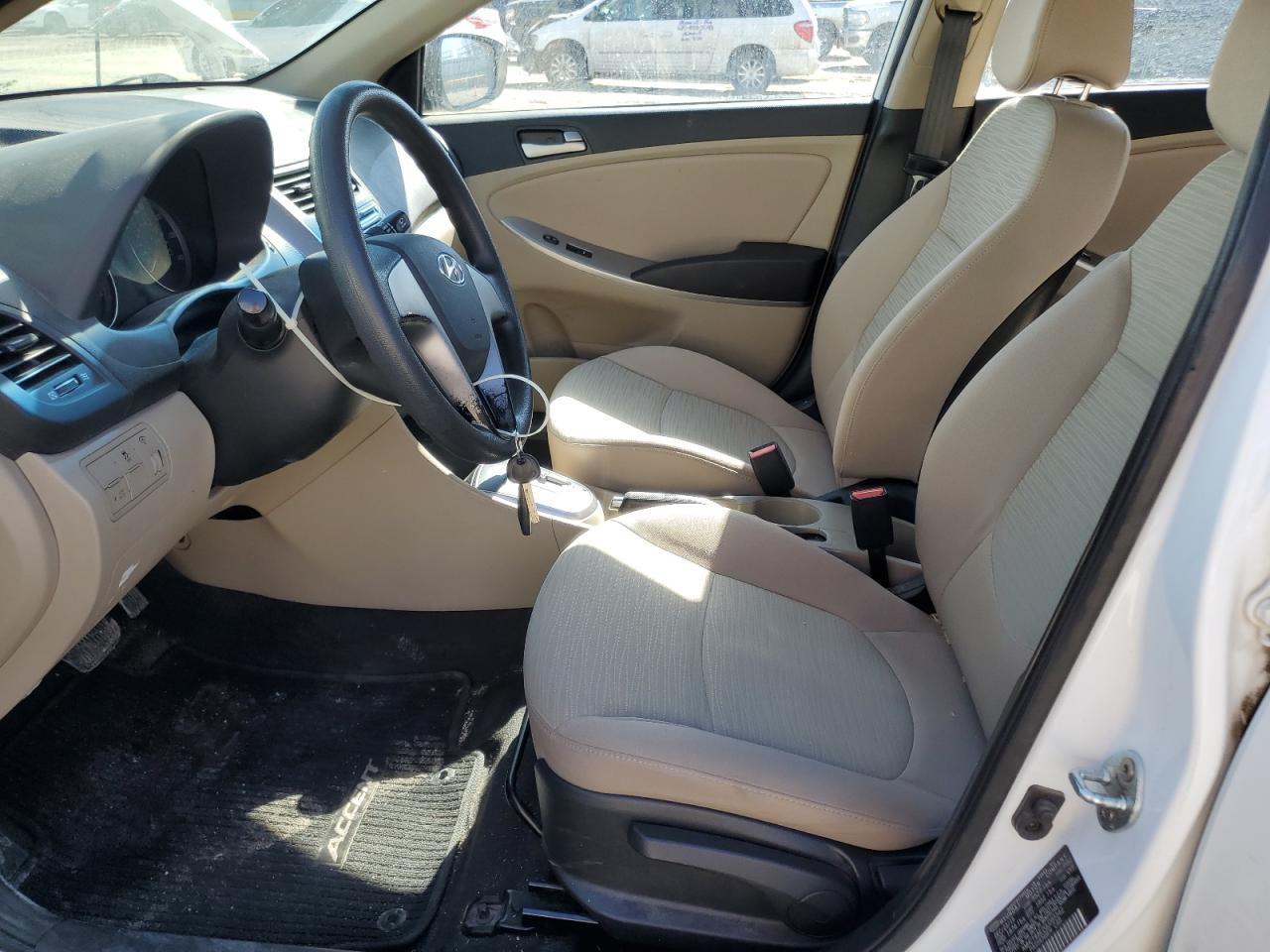 2016 HYUNDAI ACCENT SE - Фото 7