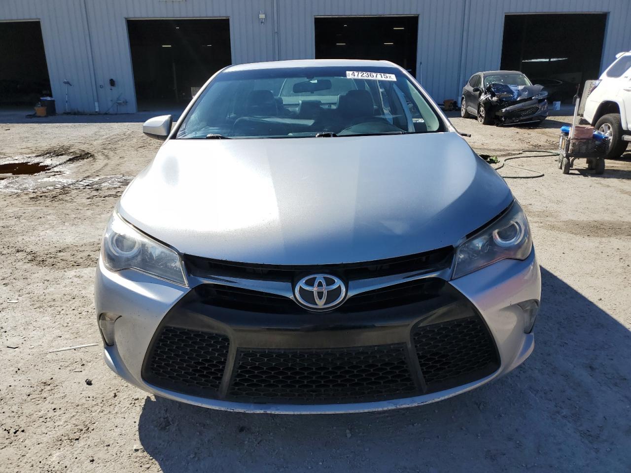 2017 TOYOTA CAMRY LE - Image 5