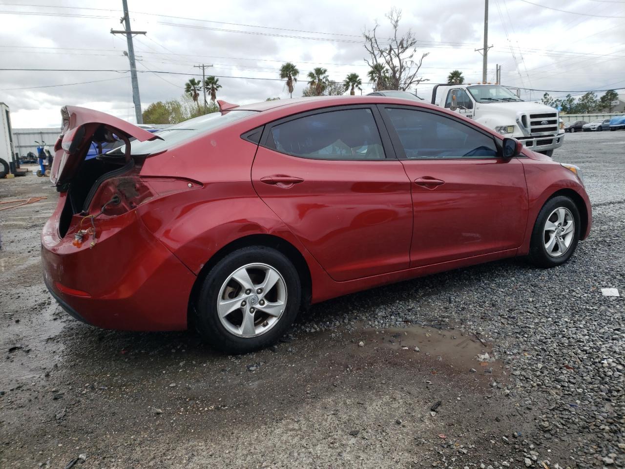 2015 HYUNDAI ELANTRA SE - Фото 3