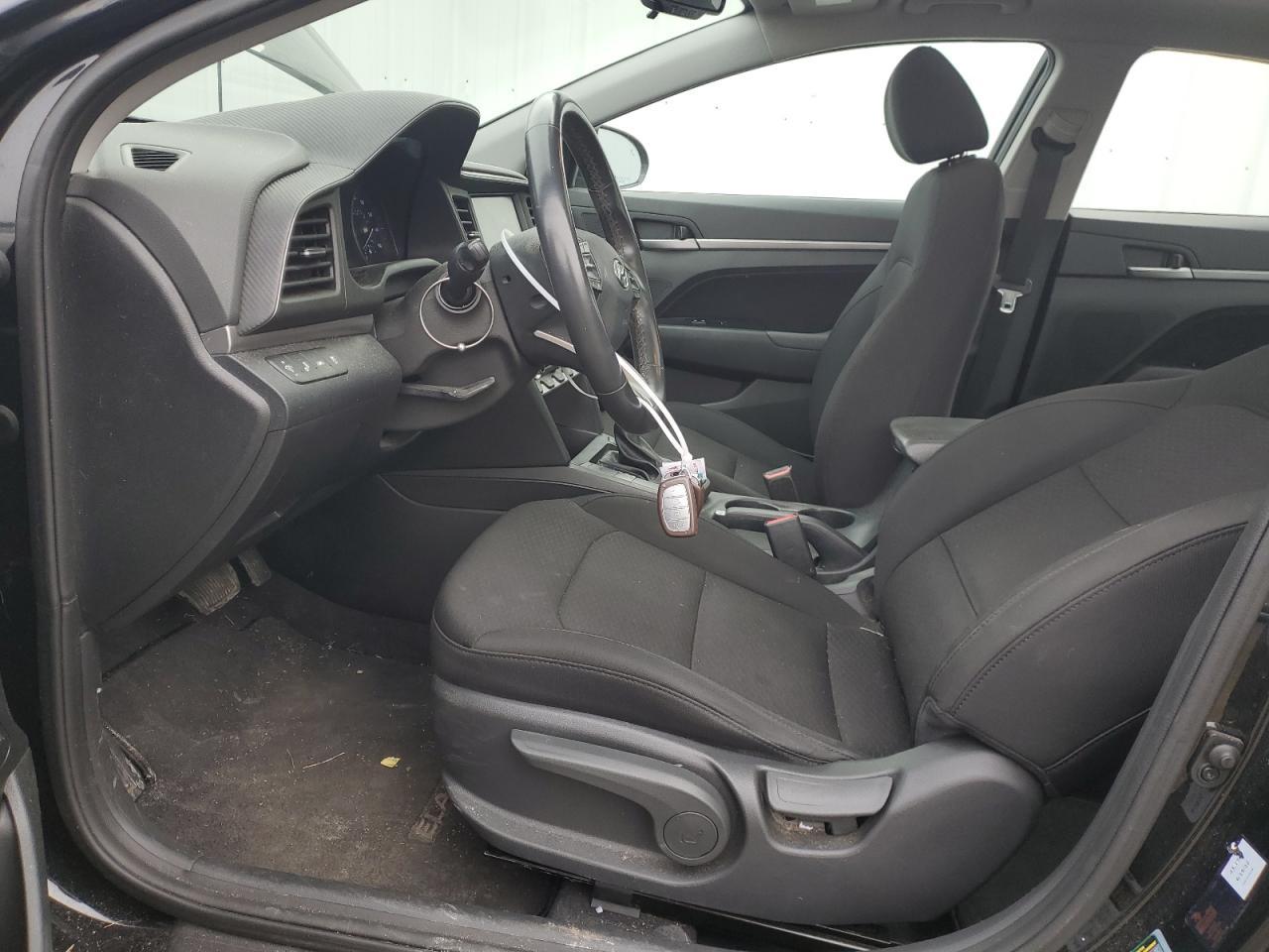 2019 HYUNDAI ELANTRA SE - Фото 7
