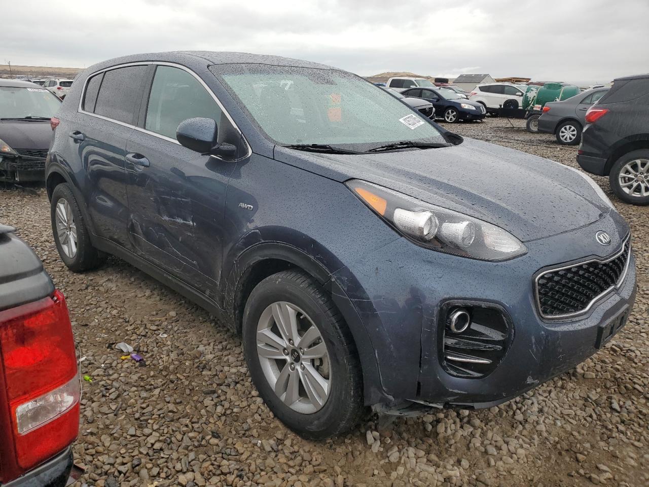2017 KIA SPORTAGE L - Image 4