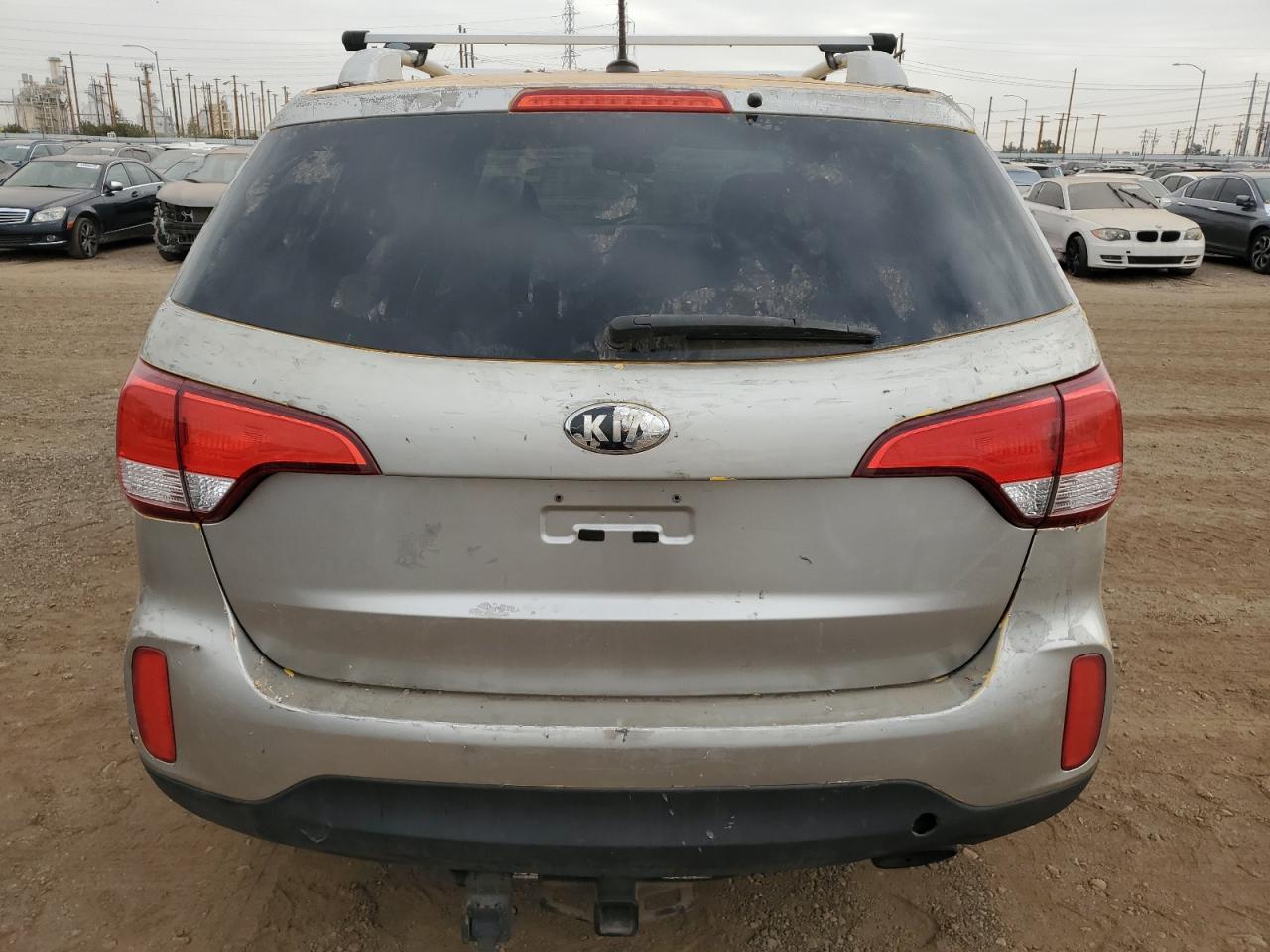 2014 KIA SORENTO LX - Image 6