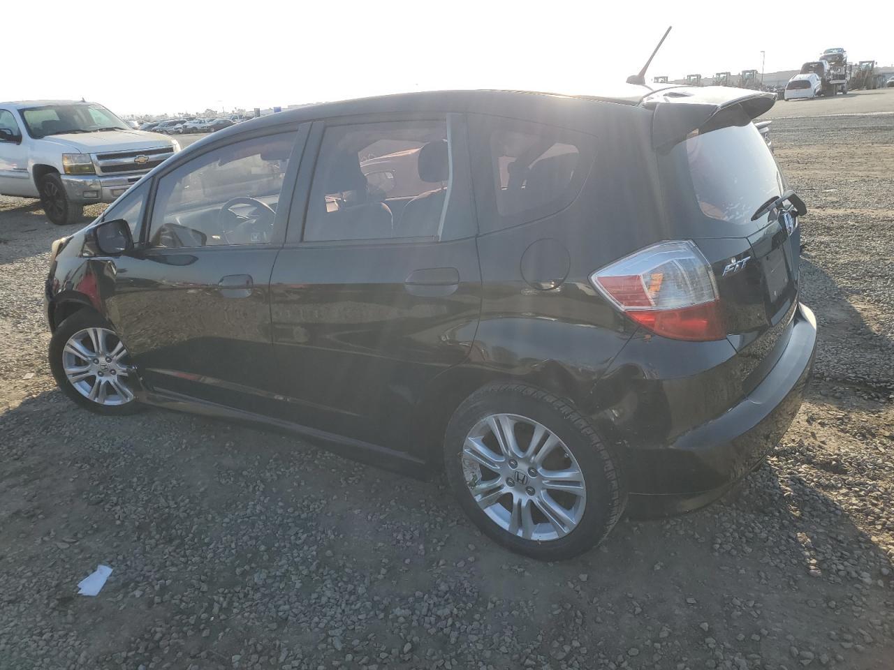 2011 HONDA FIT SPORT - Image 2