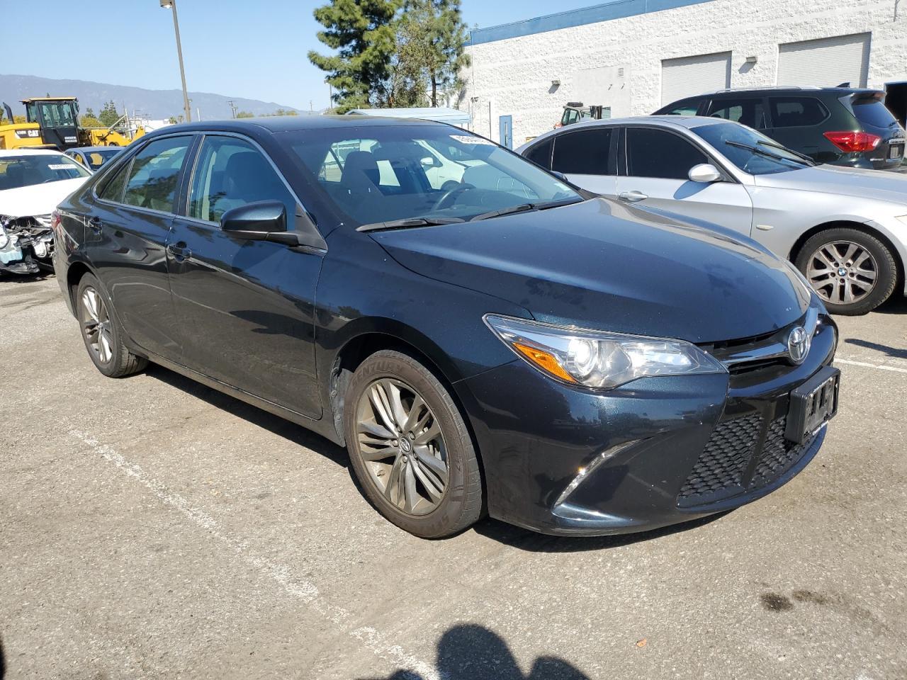 2016 TOYOTA CAMRY LE - Фото 4