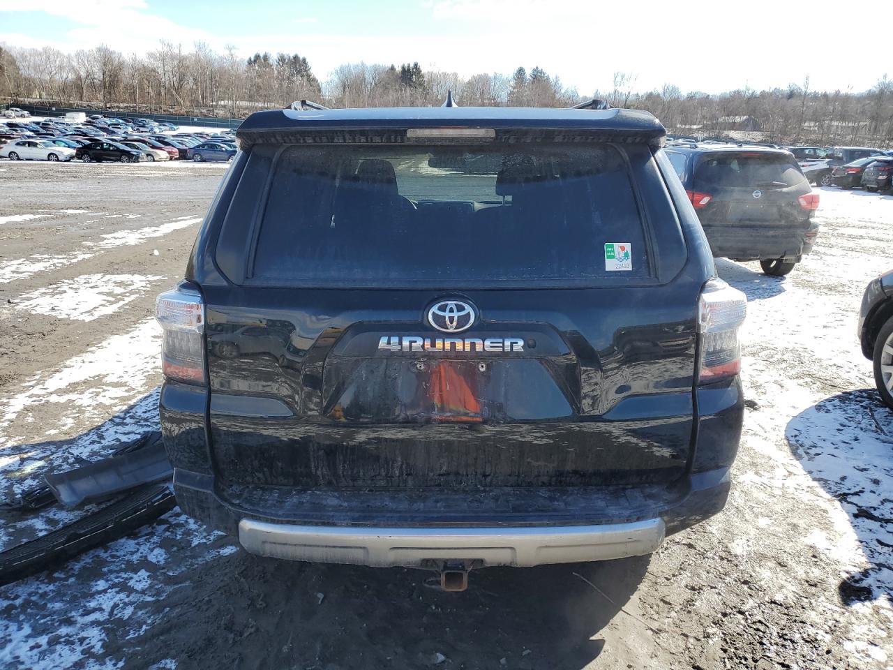 2019 TOYOTA 4RUNNER SR - Image 6