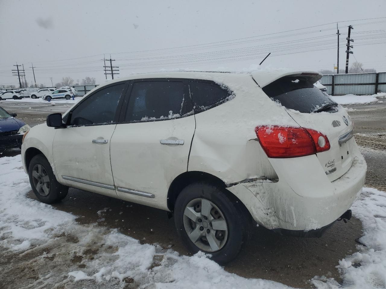 2013 NISSAN ROGUE S - Image 2