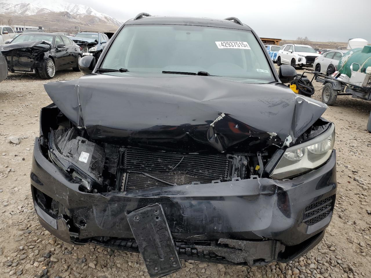 2015 VOLKSWAGEN TIGUAN S - Фото 5
