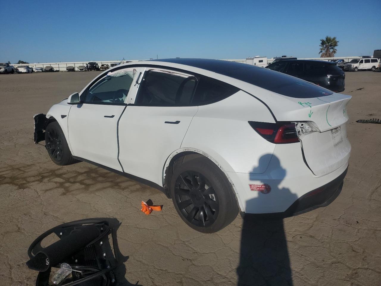 2024 TESLA MODEL Y - Image 2