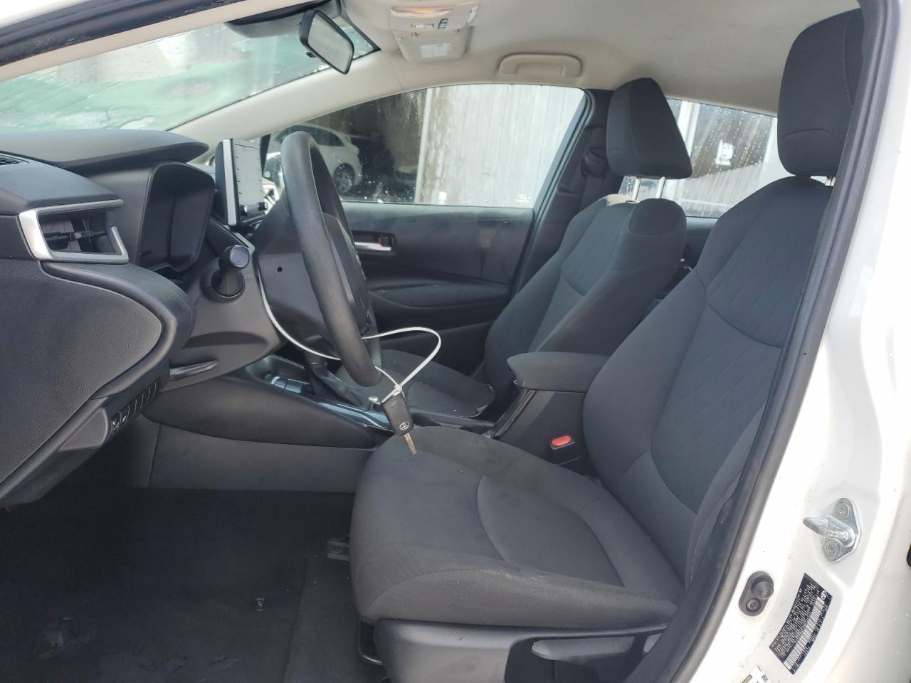 2021 TOYOTA COROLLA LE - Фото 7