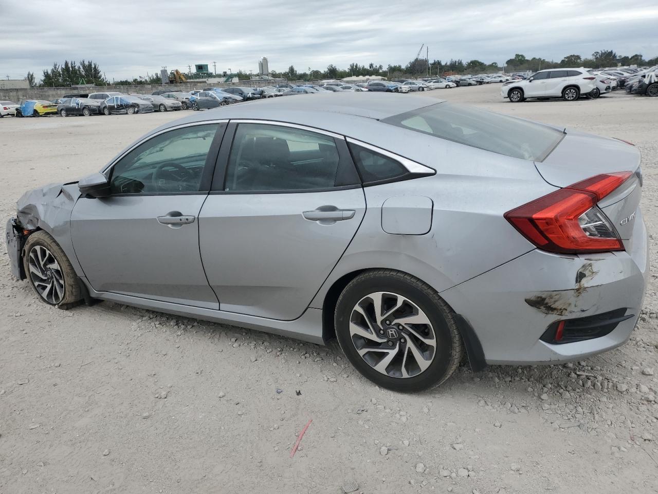 2016 HONDA CIVIC EX - Image 2