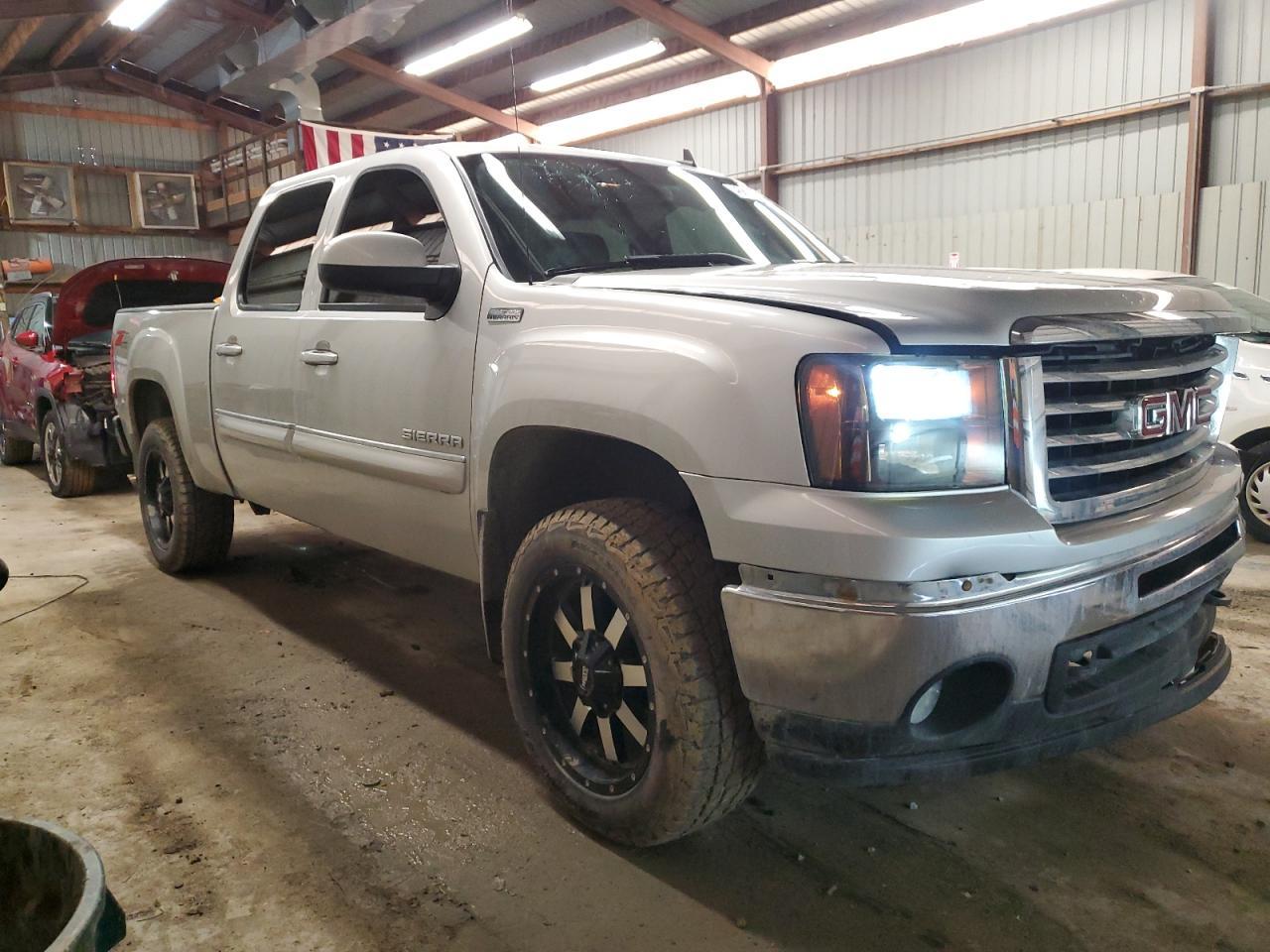 2011 GMC SIERRA K15 - Image 4