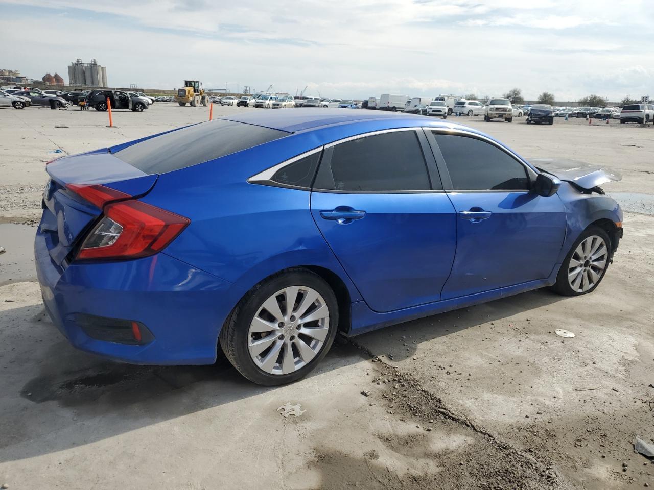 2017 HONDA CIVIC LX - Фото 3