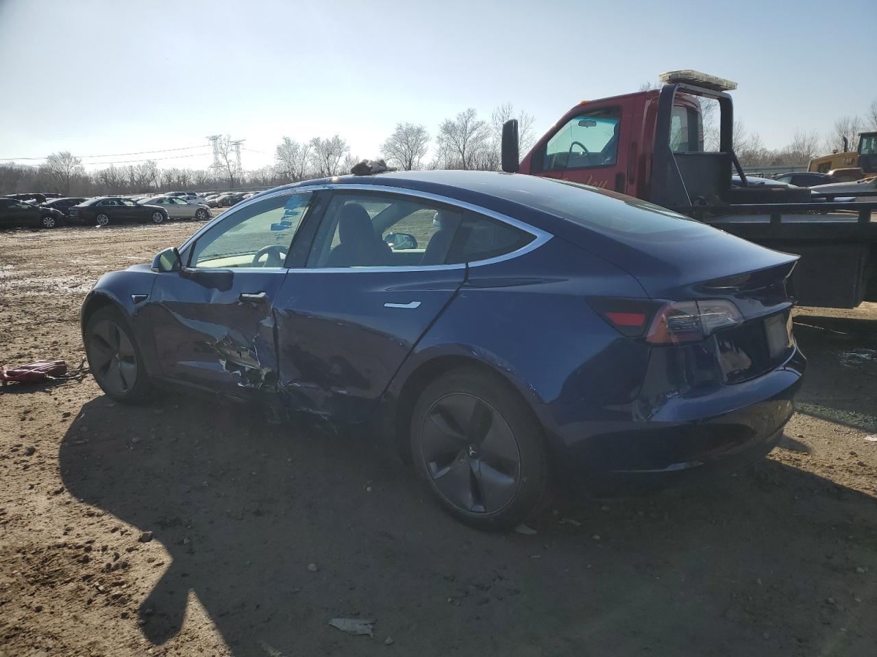2019 TESLA MODEL 3 - Фото 2