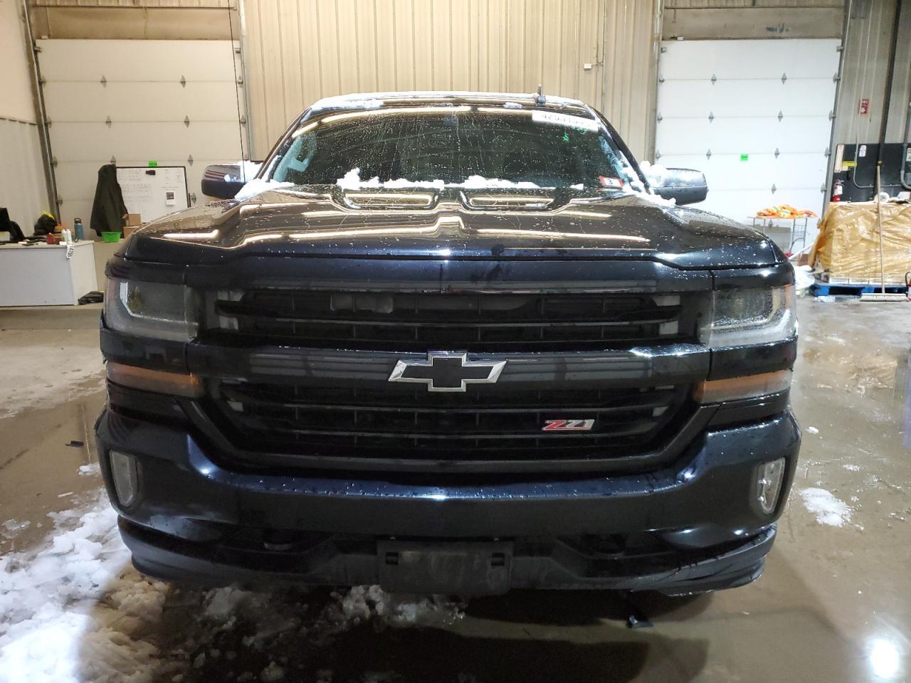 2017 CHEVROLET SILVERADO - Image 5