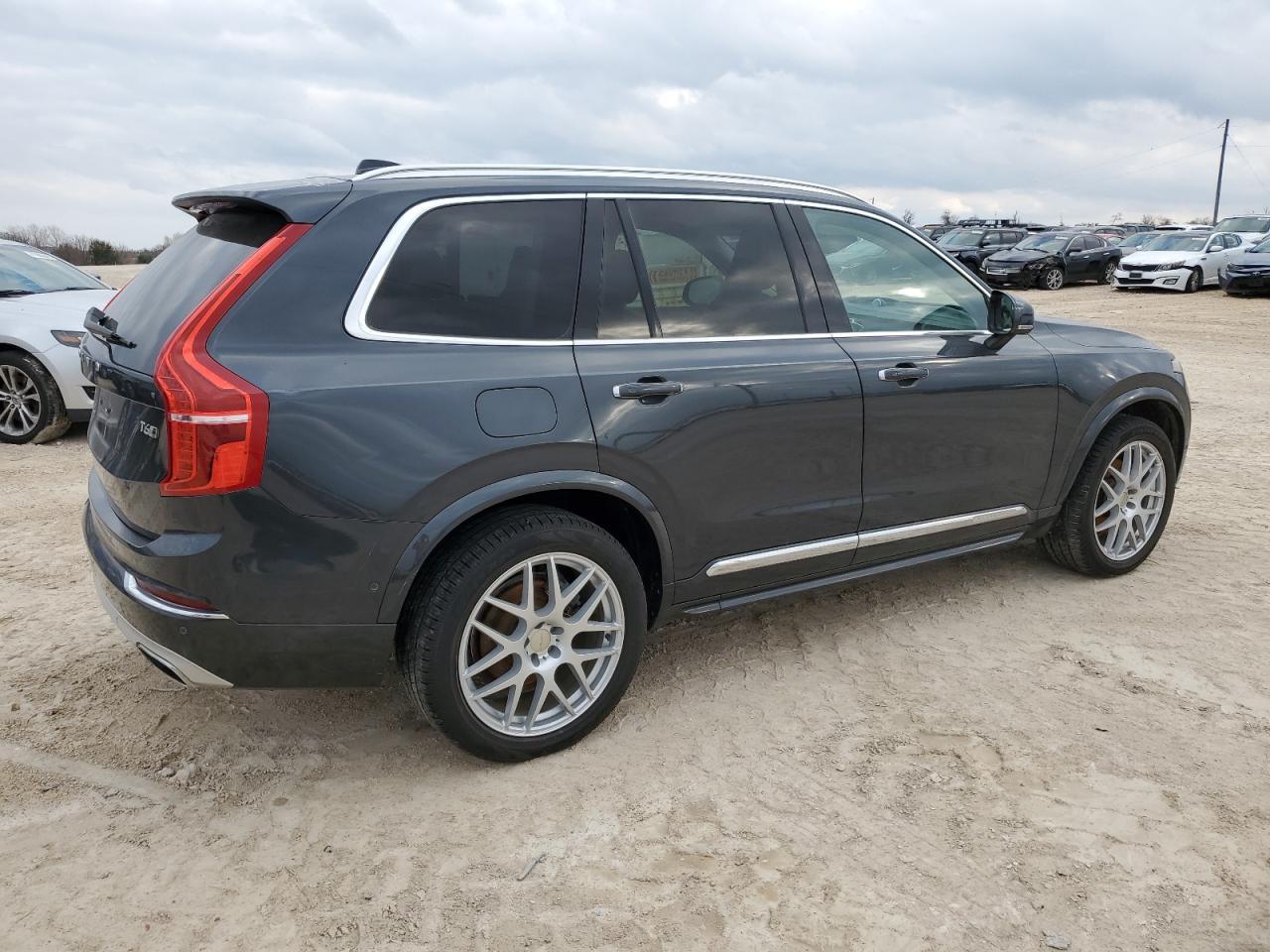 2016 VOLVO XC90 T6 - Image 3