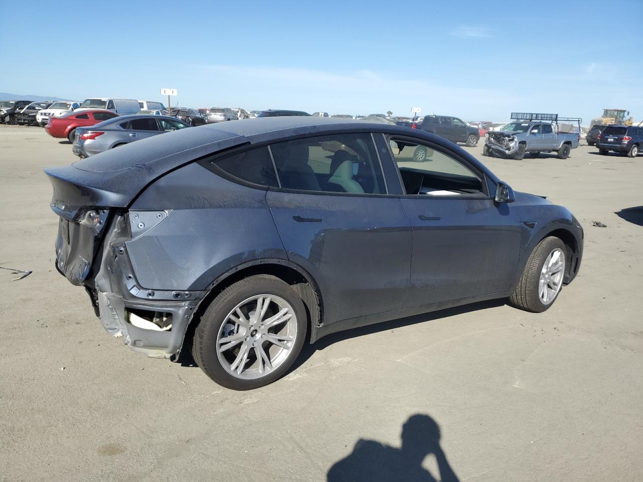 2024 TESLA MODEL Y - Image 3