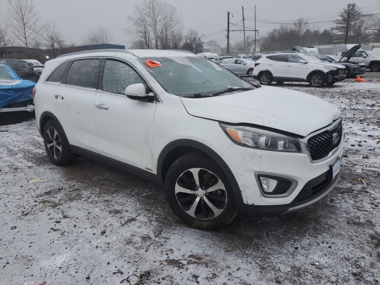 2016 KIA SORENTO EX - Image 4