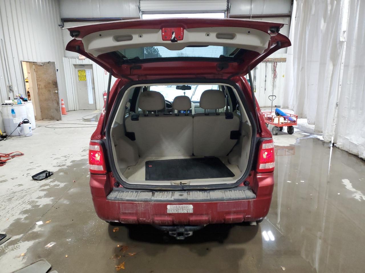 2012 FORD ESCAPE XLT - Image 6