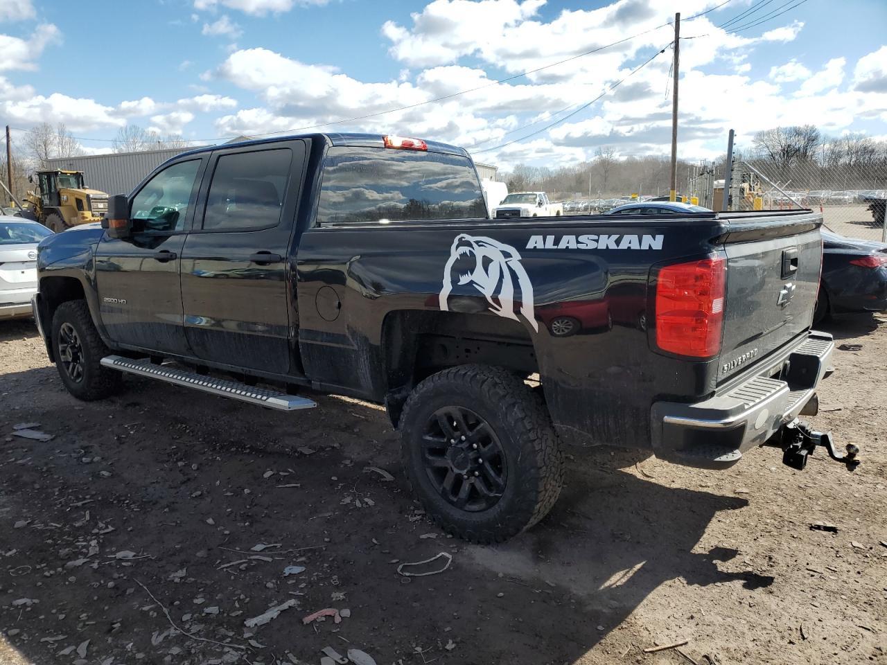 2019 CHEVROLET SILVERADO - Image 2