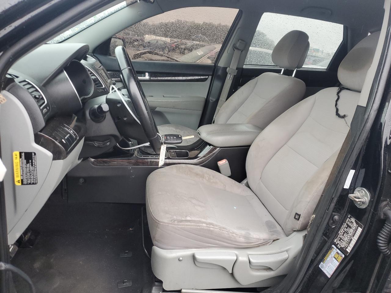 2014 KIA SORENTO LX - Image 7
