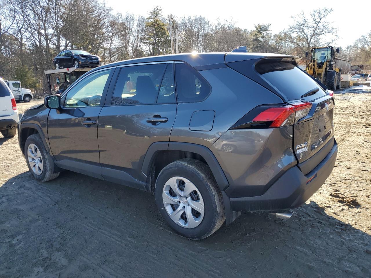 2023 TOYOTA RAV4 LE - Фото 2