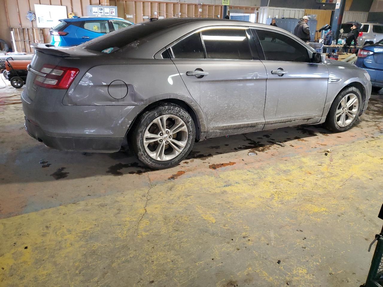 2013 FORD TAURUS SEL - Image 3