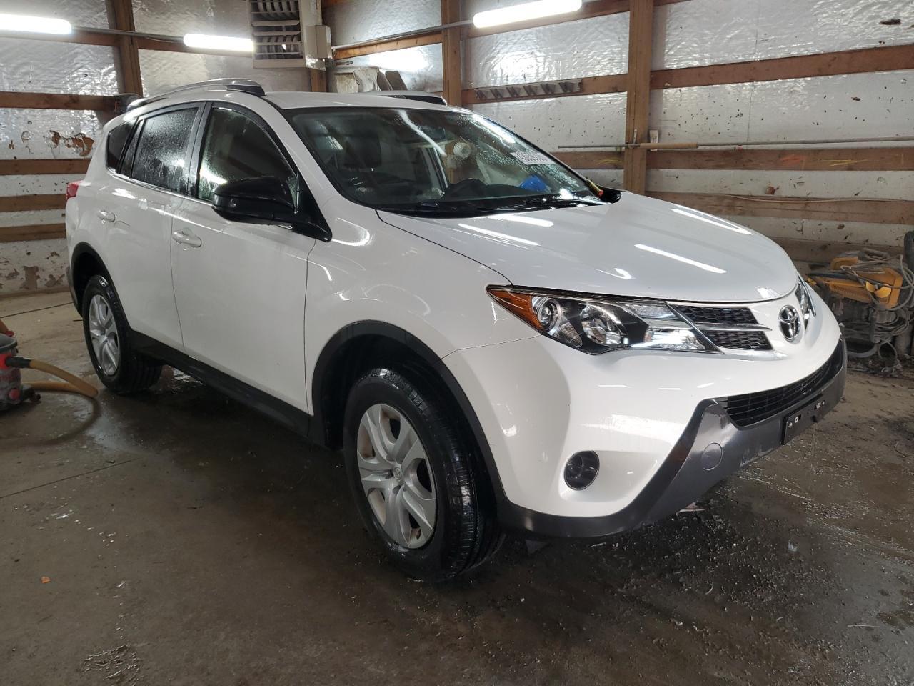 2014 TOYOTA RAV4 LE - Image 4