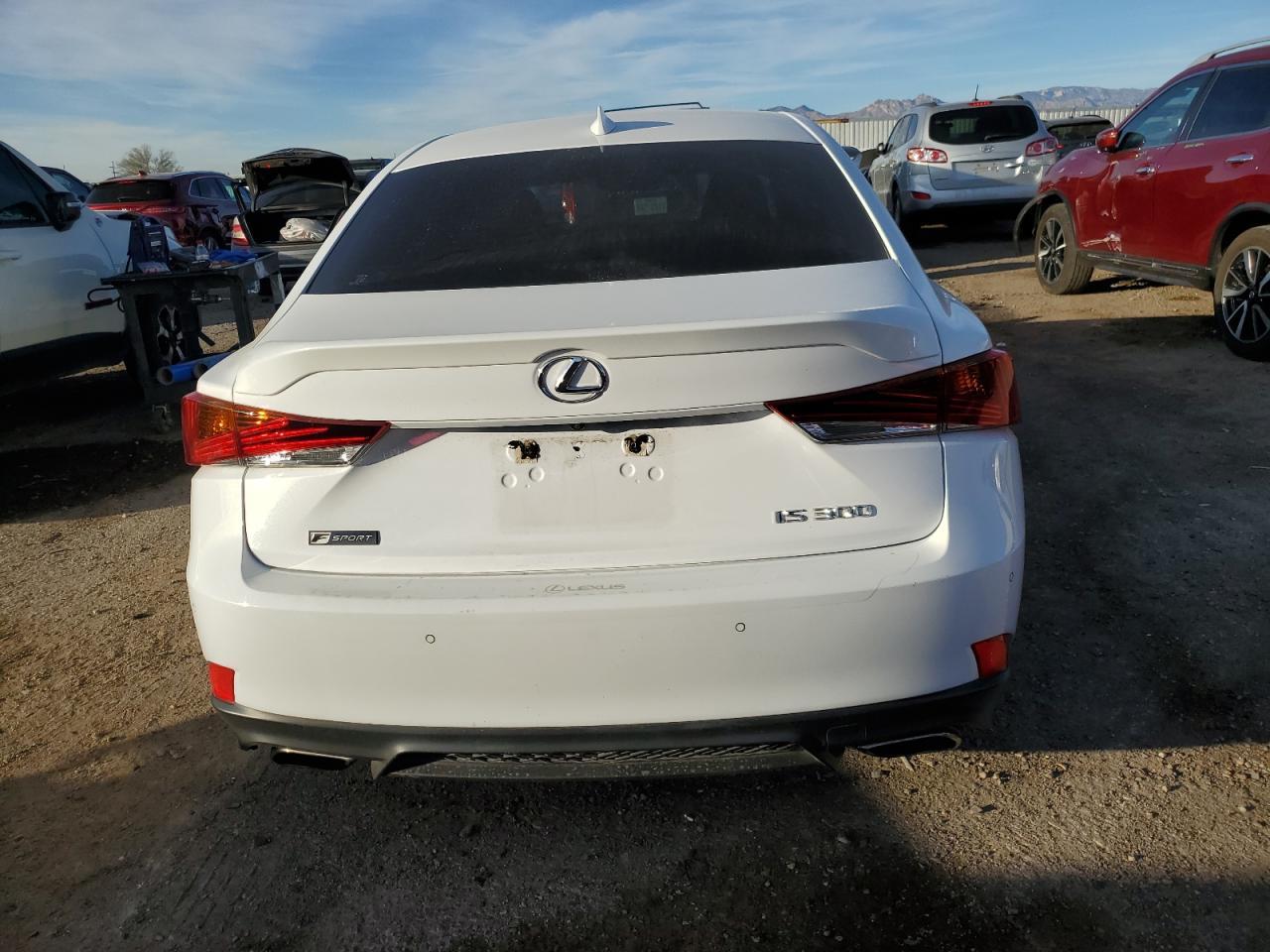 2018 LEXUS IS 300 - Фото 6