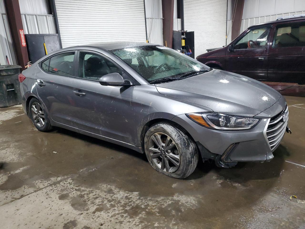 2018 HYUNDAI ELANTRA SE - Фото 4