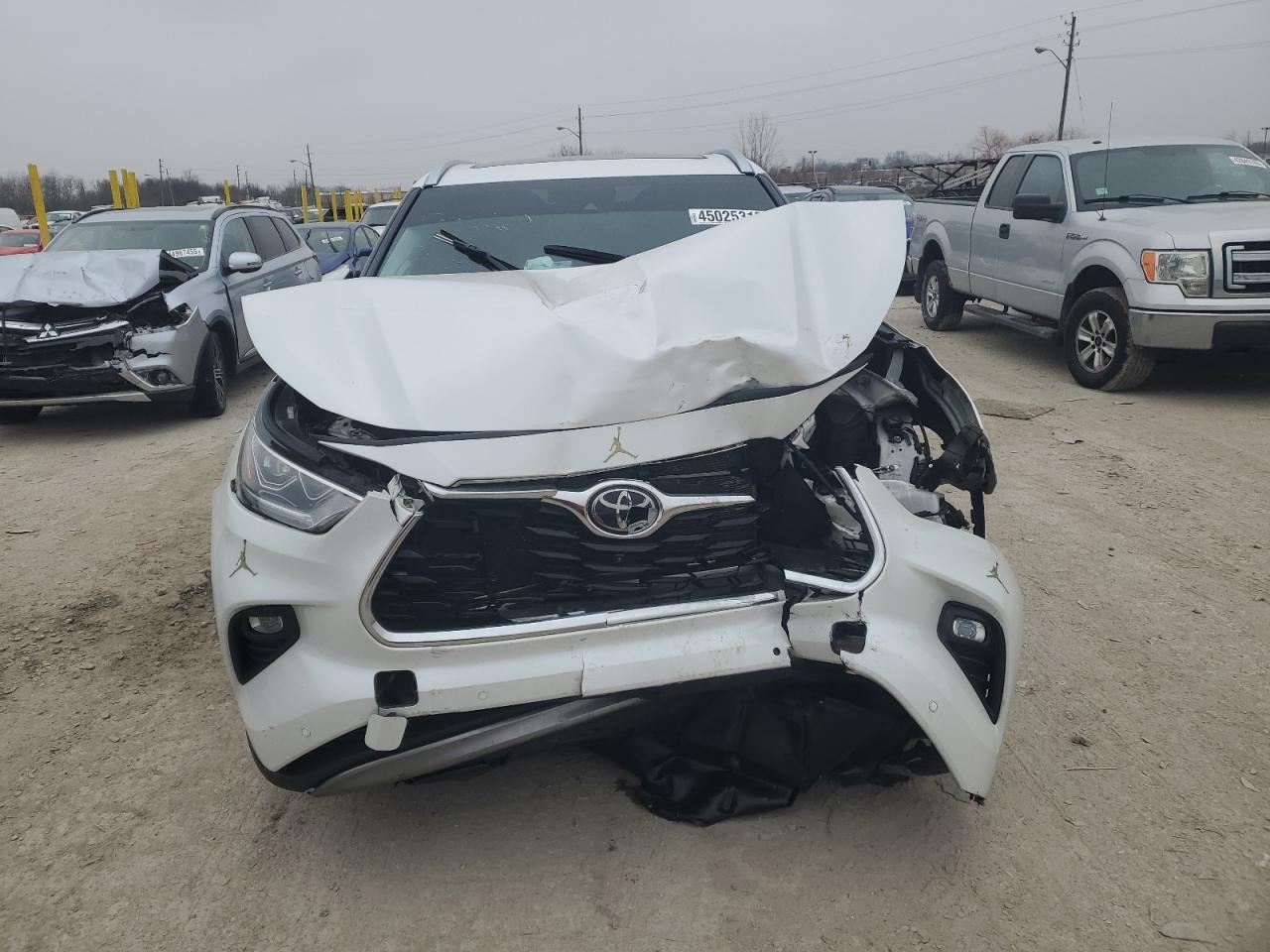 2024 TOYOTA HIGHLANDER - Фото 5