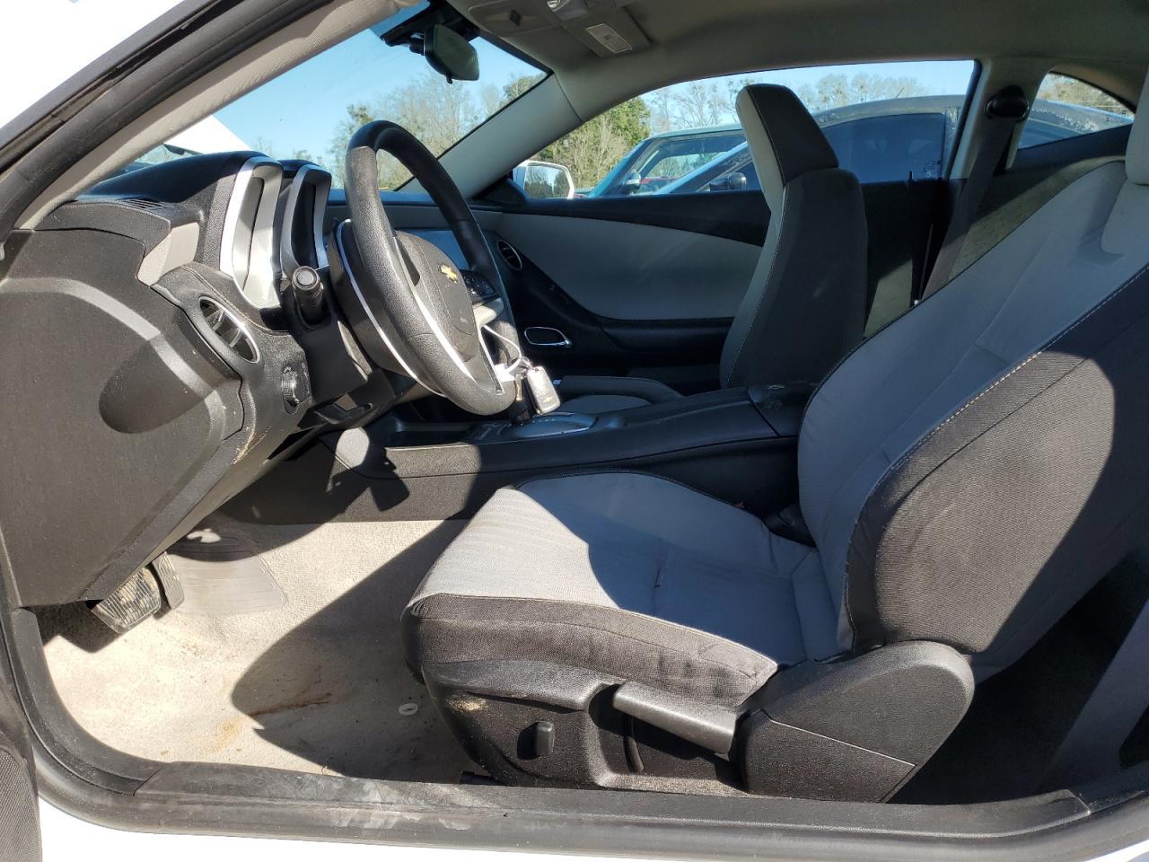 2015 CHEVROLET CAMARO LS - Image 7