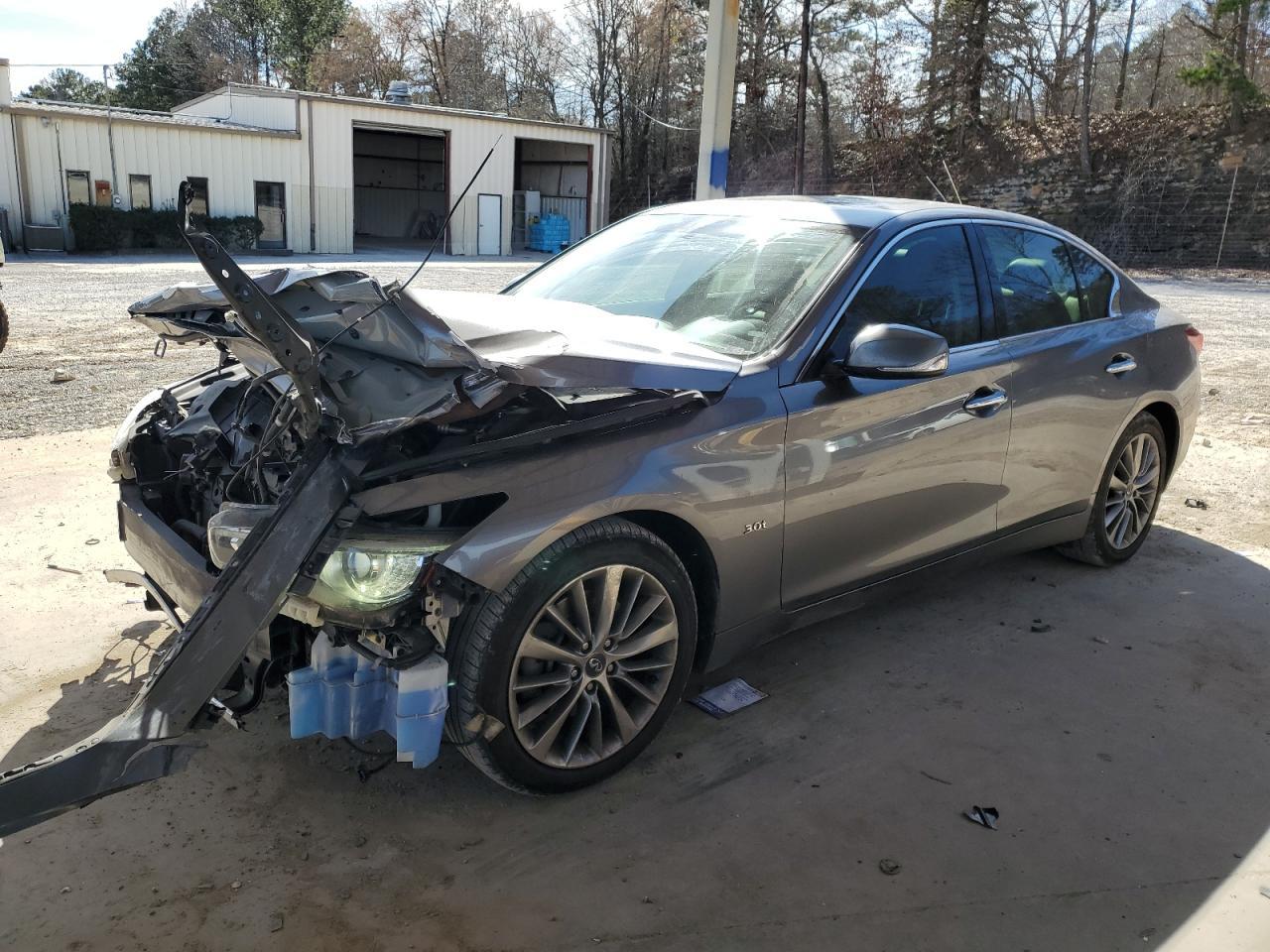 2018 INFINITI Q50 LUXE