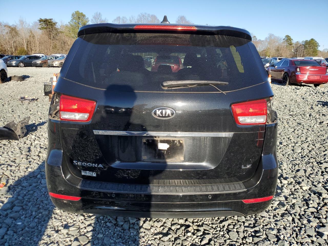 2017 KIA SEDONA LX - Фото 6